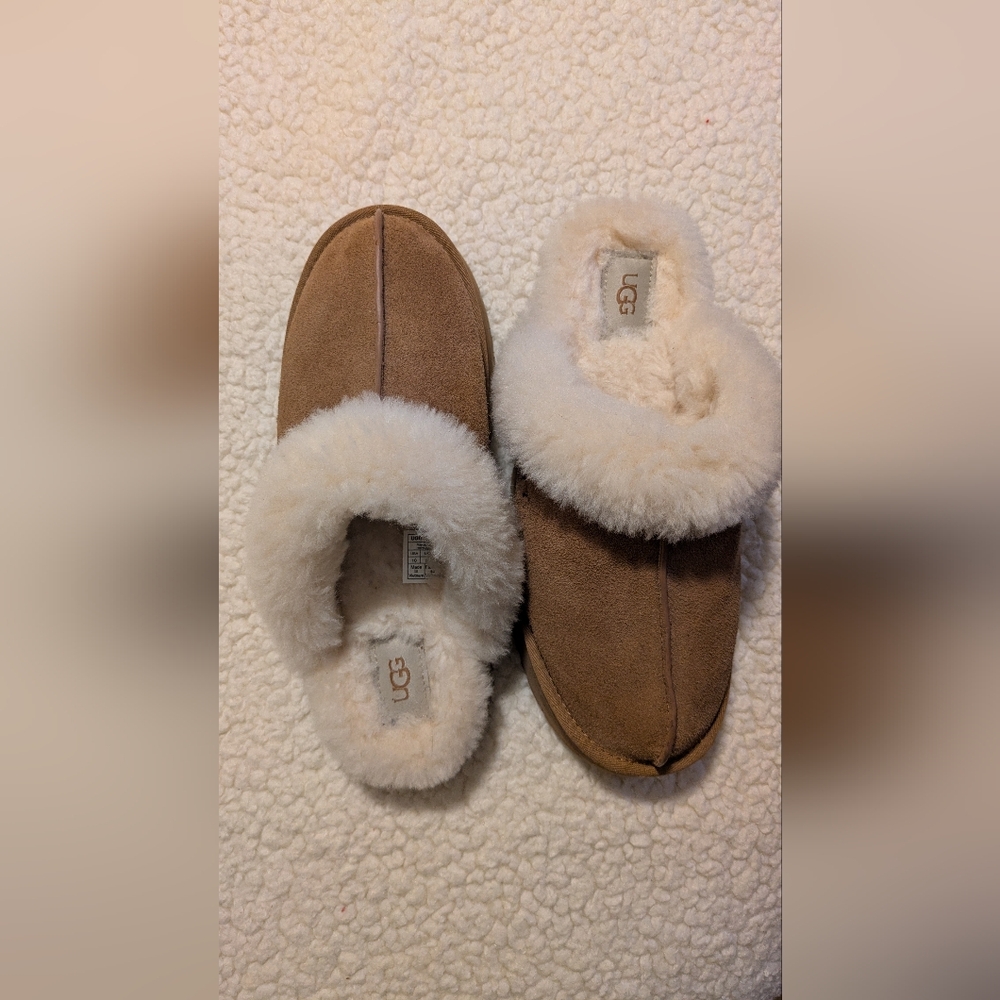 UGG Disquette Platform Slippers